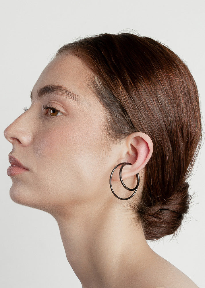 Nethos Midi Ear Cuff Black
