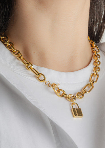 Hestia Necklace Gold