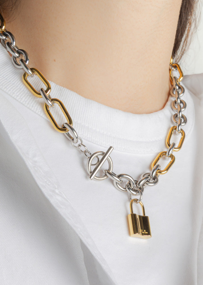 Hestia Necklace Gold Silver