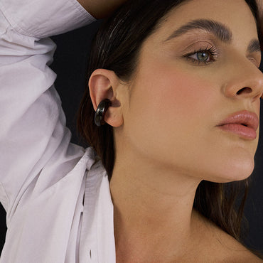 Roda Ear Cuff Black