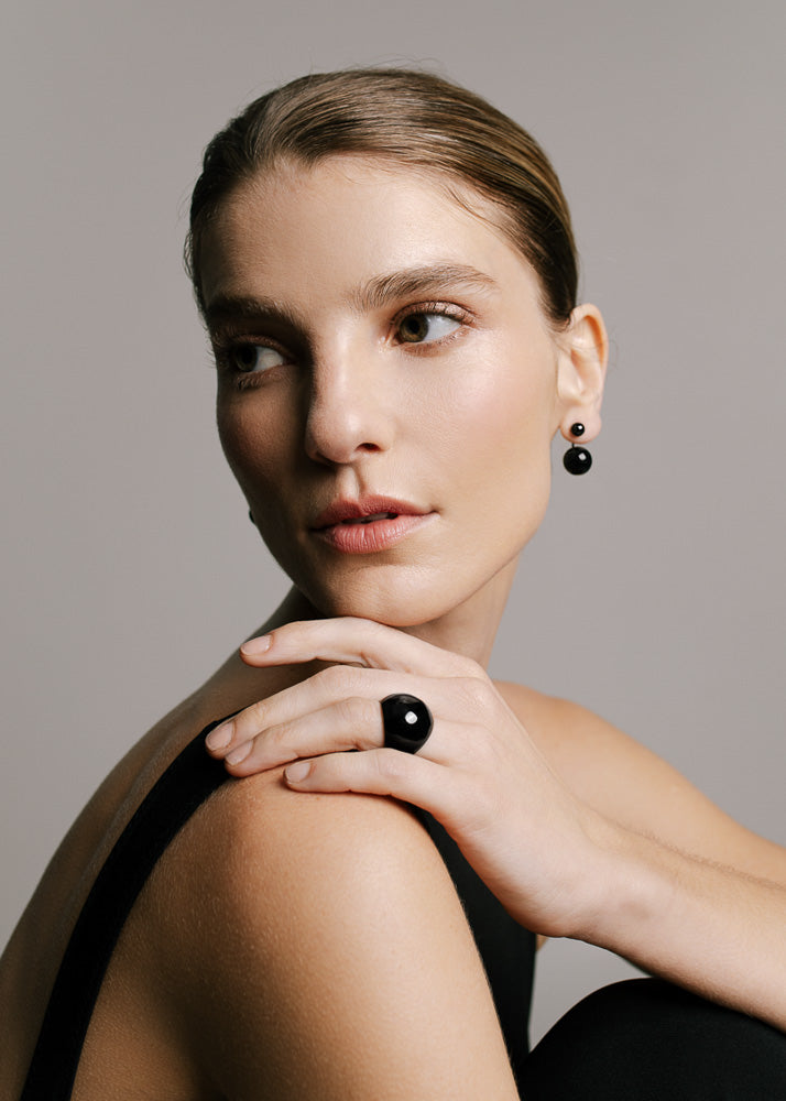 Saka Earrings Black